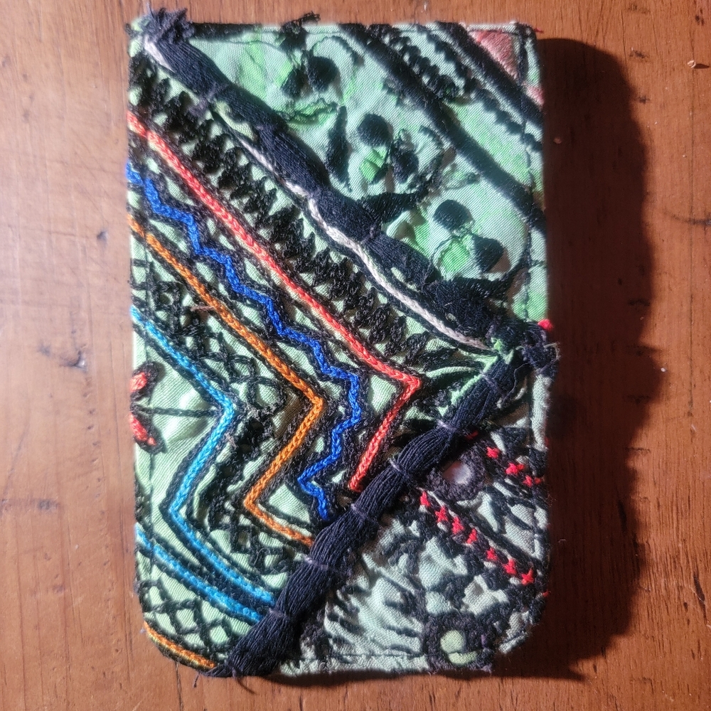 🌋👽 Free People Boho Embroidered Repurposed vtg banjara hippie Wallet card case - Picture 15 of 16